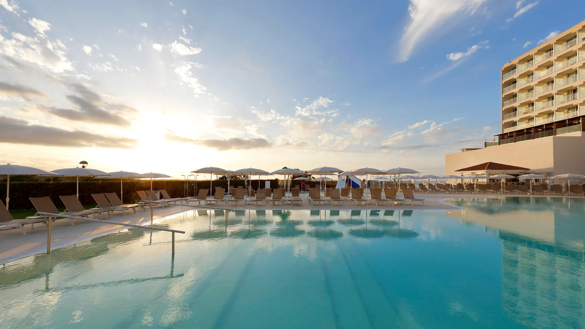 Palladium Hotel Menorca Arenal d'en Castell 4*,  Spain
